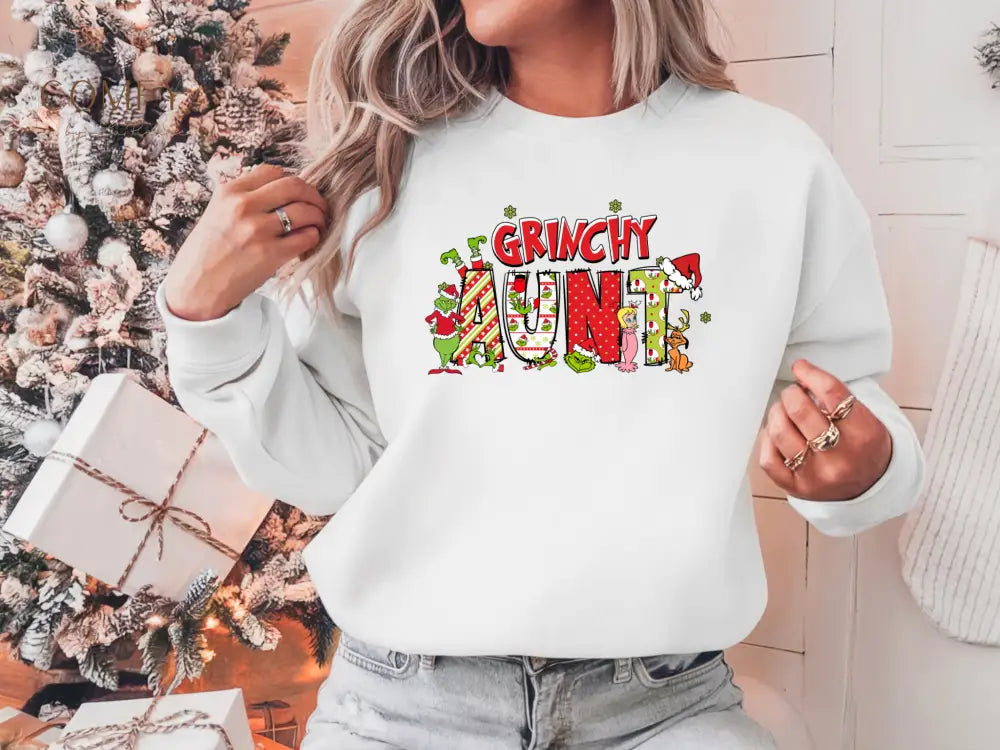Grouchy Green Aunt Christmas Sweatshirt • Funny Holiday Auntie Crewneck • Festive Christmas Pullover • Unisex Softstyle